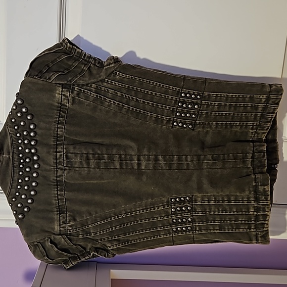 Denim studded cap-sleeve jacket - Picture 7 of 7